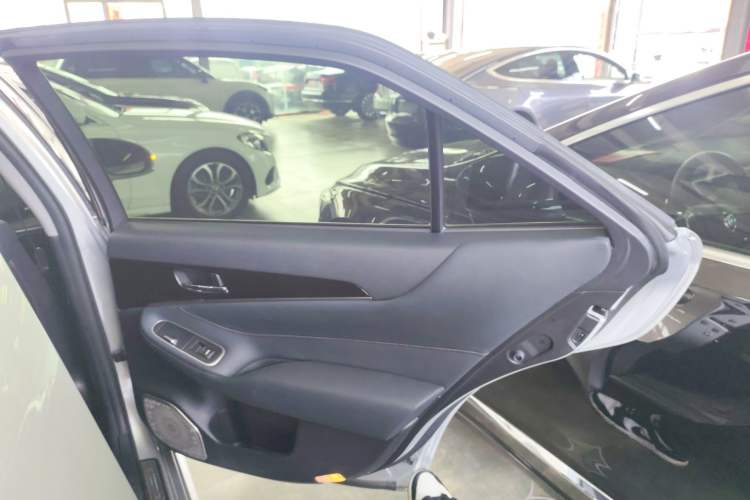 Used Toyota Crown 2015 2.0T Fashion Edition Right Rear Door Interior