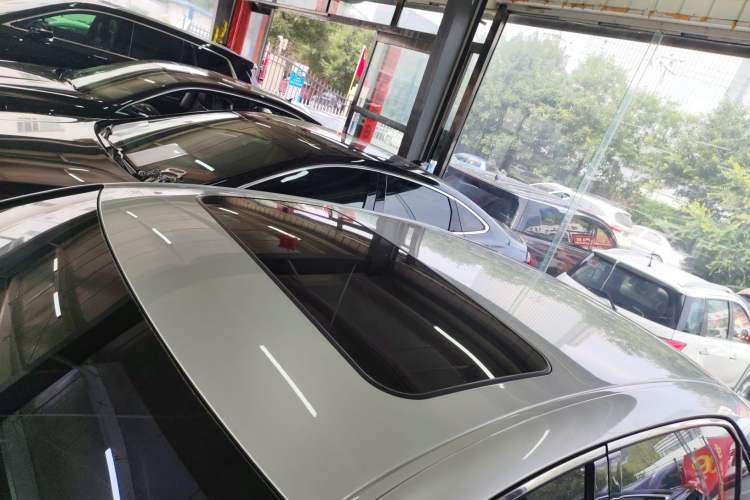 Used Toyota Crown 2015 2.0T Fashion Edition Roof