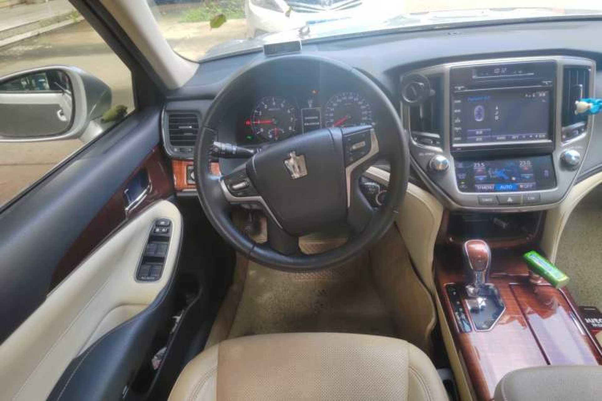 Used Toyota Crown 2015 2.5L Smart Edition Steering Wheel
