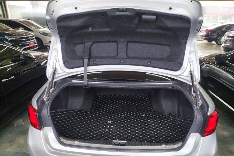 Used Toyota Crown 2015 2.0T Fashion Edition Trunk
