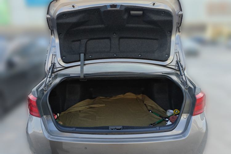 Used Toyota Crown 2015 2.5L Fashion Limited Edition Trunk