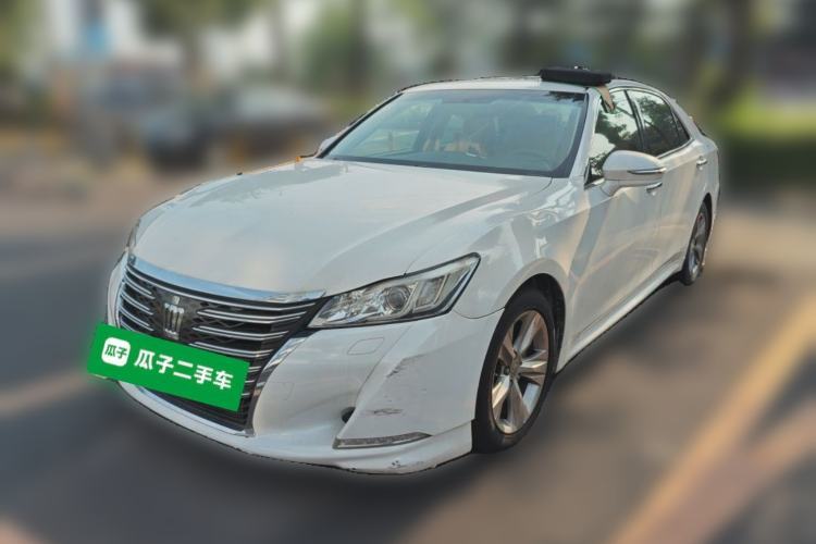 Used Toyota Crown 2015 2.0T Fashion Edition Guazi used car, China used car export, Used car for sale, Used  cars, Cheapest cars for sale