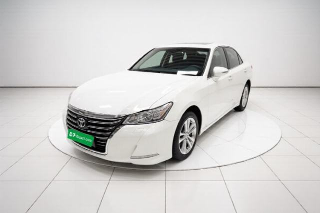 Ojetý Toyota Crown 2015 2.0T Fashion Edition