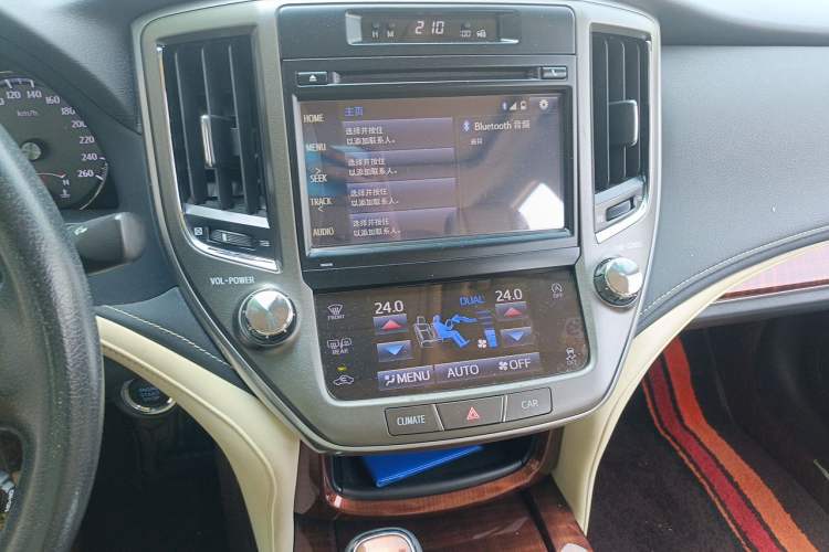 Used Toyota Crown 2015 2.0T Fashion Edition Audio And AC Panel