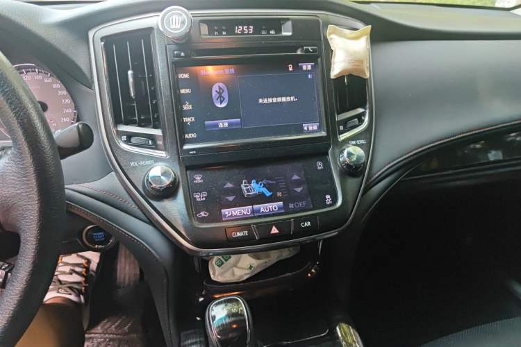 Used Toyota Crown 2015 2.0T Fashion Edition Audio And AC Panel