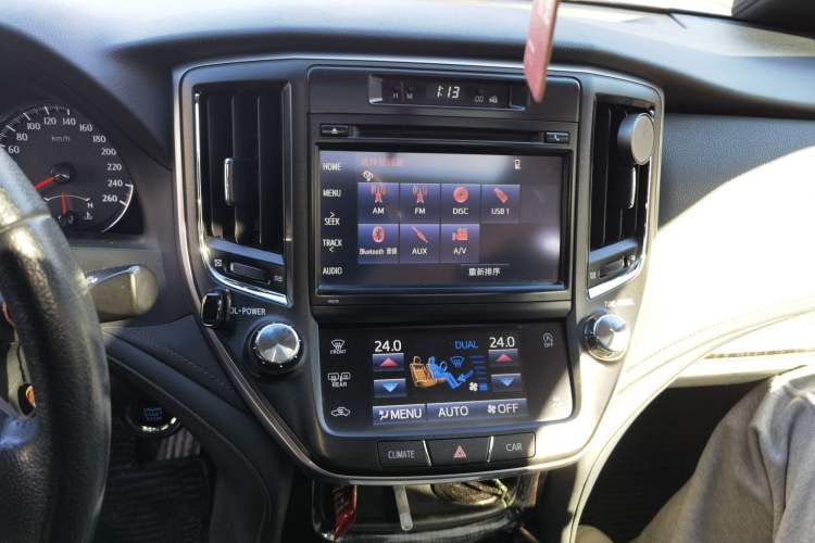 Used Toyota Crown 2015 2.0T Fashion Edition Audio And AC Panel