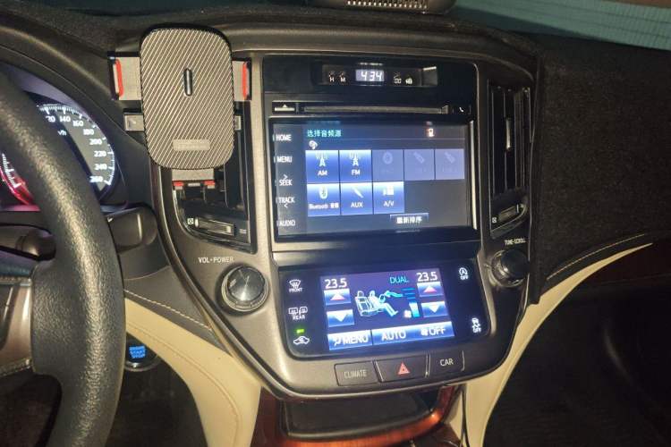 Used Toyota Crown 2015 2.0T Pioneer Edition Audio And AC Panel