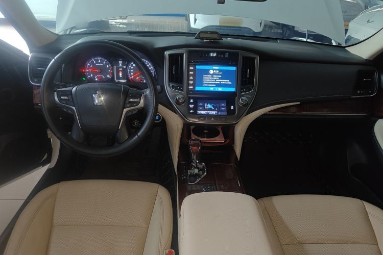Used Toyota Crown 2015 2.5L Smart Edition Center Console
