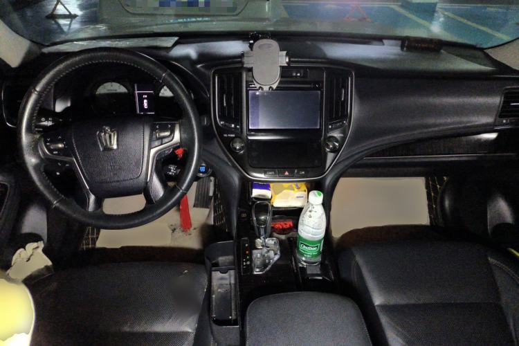 Used Toyota Crown 2015 2.0T Fashion Edition Center Console