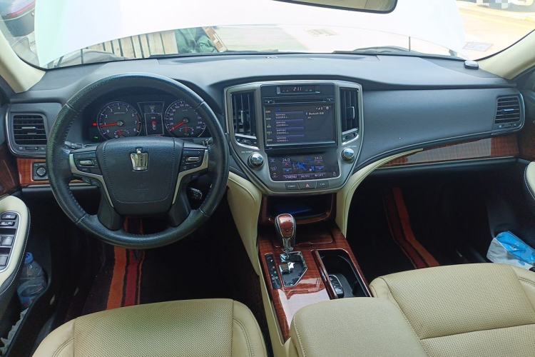 Used Toyota Crown 2015 2.0T Fashion Edition Center Console