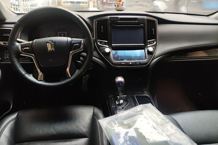 Used Toyota Crown 2015 2.5L Smart Edition Center Console