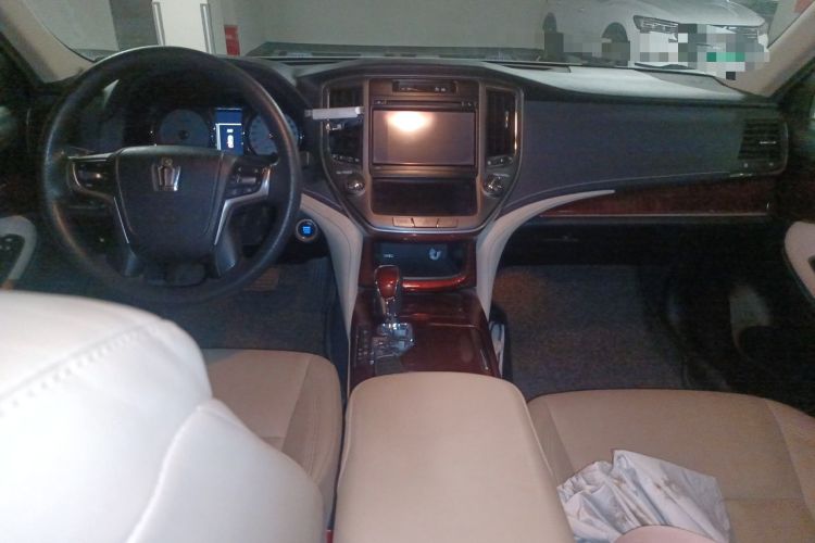 Used Toyota Crown 2015 2.0T Pioneer Edition Center Console