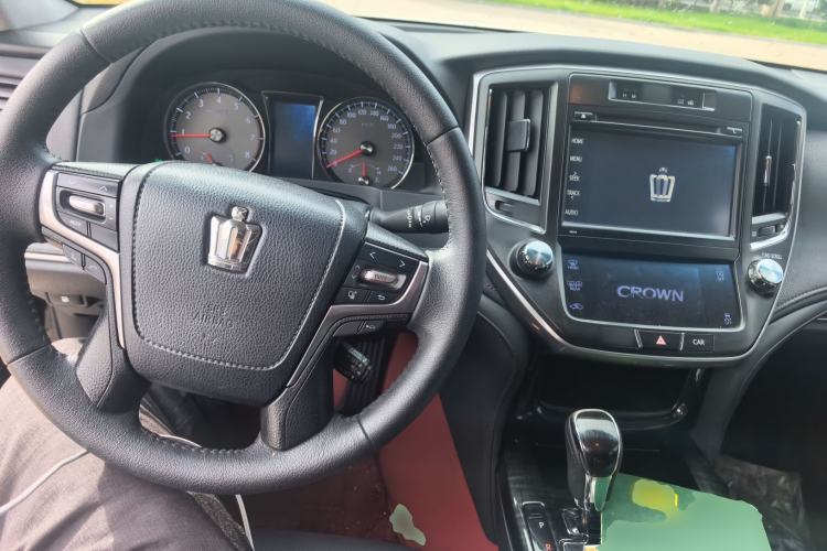 Used Toyota Crown 2015 2.0T Fashion Edition Center Console