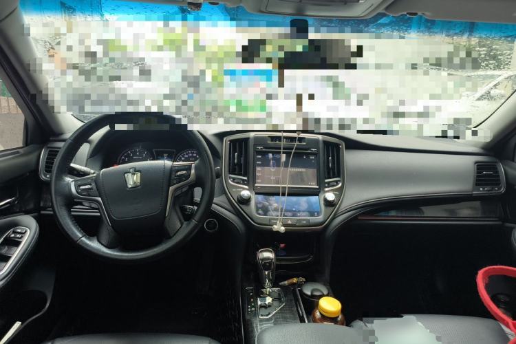 Used Toyota Crown 2015 2.0T Fashion Edition Center Console