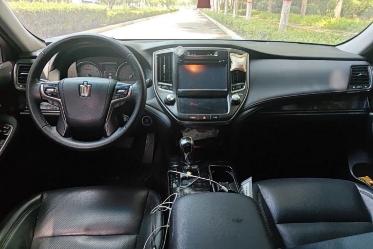Used Toyota Crown 2015 2.0T Fashion Edition Center Console