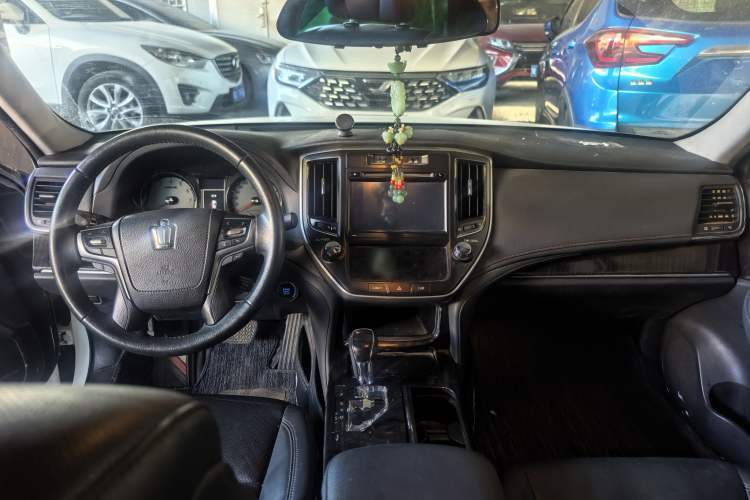 Used Toyota Crown 2015 2.0T Fashion Edition Center Console