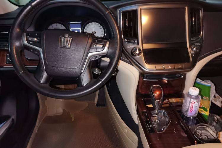 Used Toyota Crown 2015 2.5L Luxury Edition Center Console