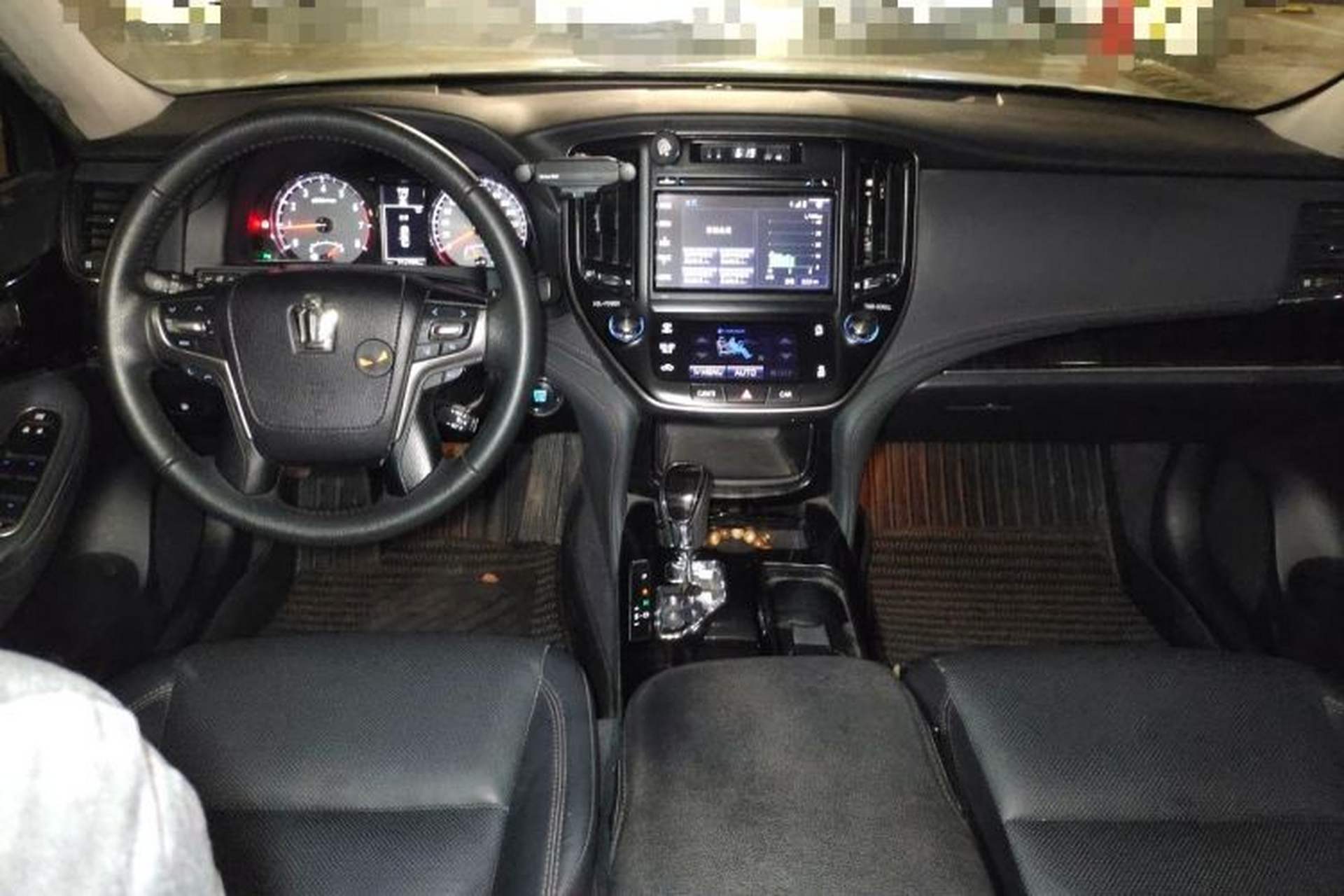 Used Toyota Crown 2015 2.0T Fashion Edition Center Console