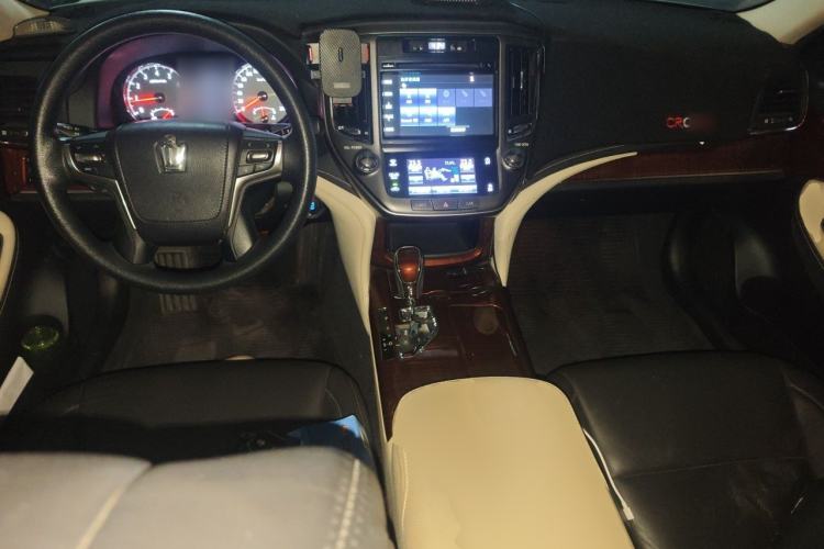 Used Toyota Crown 2015 2.0T Pioneer Edition Center Console
