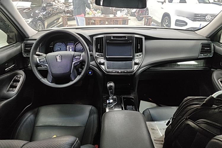 Used Toyota Crown 2015 2.0T Fashion Edition Center Console