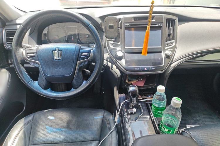 Used Toyota Crown 2015 2.5L Smart Edition Center Console