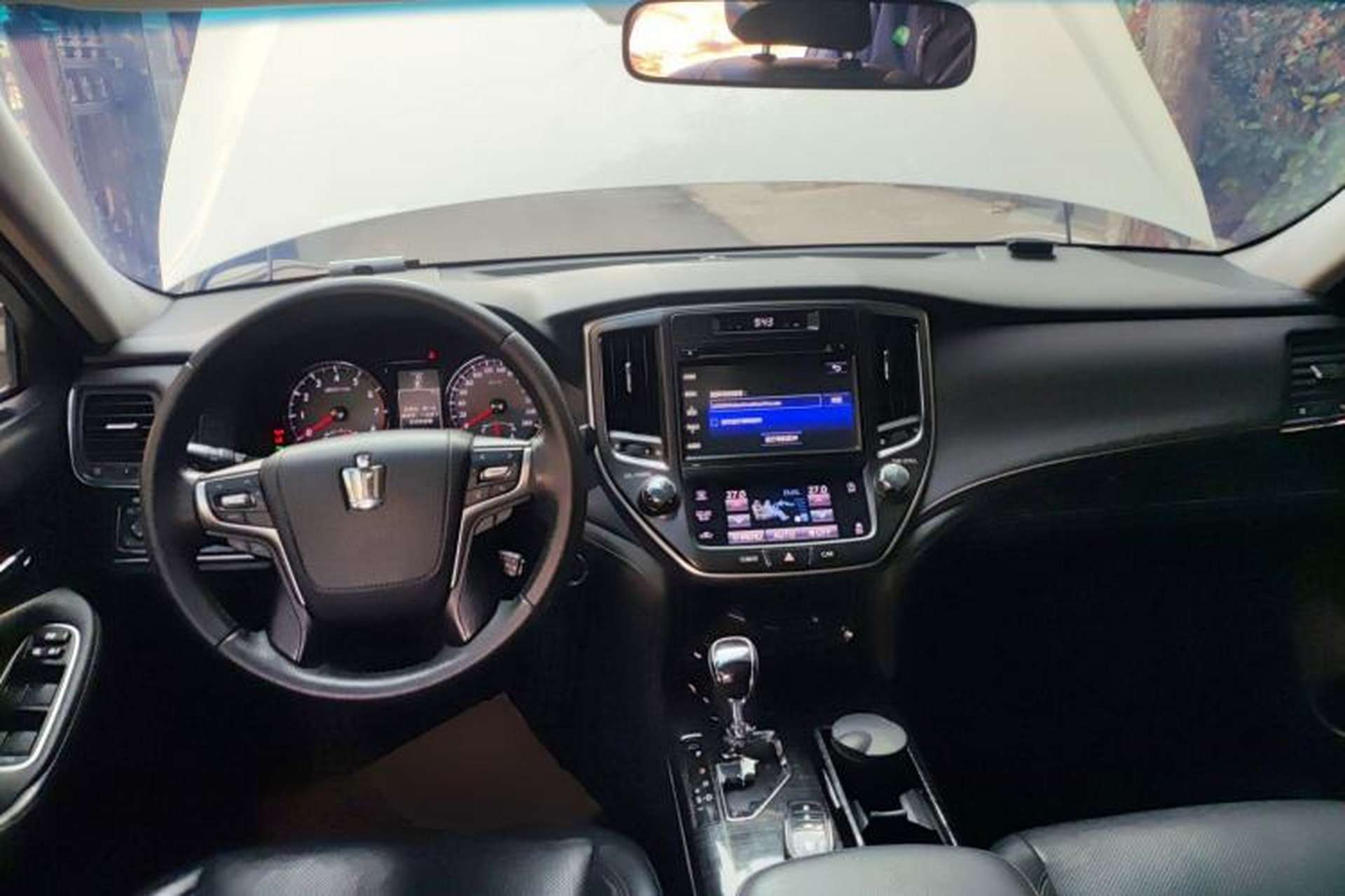 Used Toyota Crown 2015 2.0T Fashion Edition Center Console