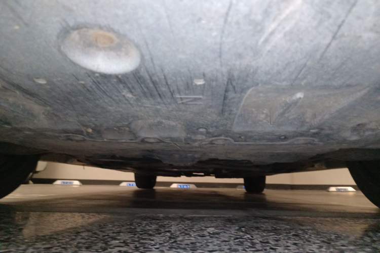 Used Toyota Crown 2015 2.0T Pioneer Edition Chassis Front