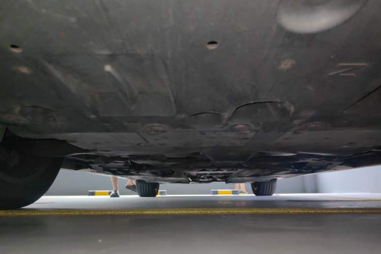 Used Toyota Crown 2015 2.0T Fashion Edition Chassis Front