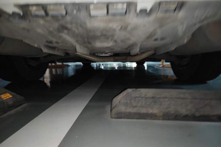 Used Toyota Crown 2015 2.0T Fashion Edition Chassis Rear