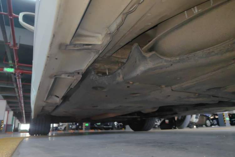 Used Toyota Crown 2015 2.0T Fashion Edition Chassis Rear Left