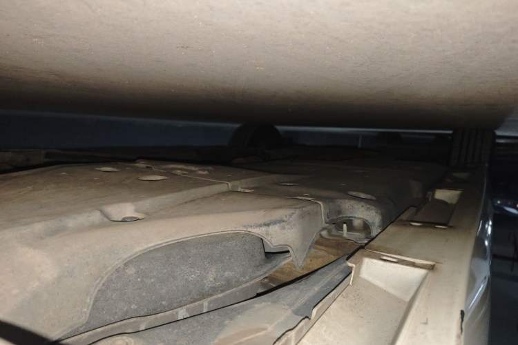 Used Toyota Crown 2015 2.0T Pioneer Edition Chassis Rear Left