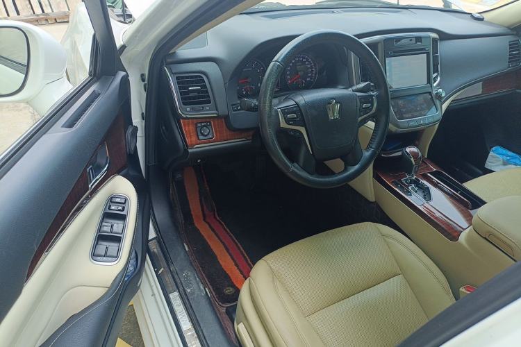 Used Toyota Crown 2015 2.0T Fashion Edition Driver Seat