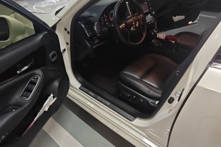 Used Toyota Crown 2015 2.5L Smart Edition Driver Seat