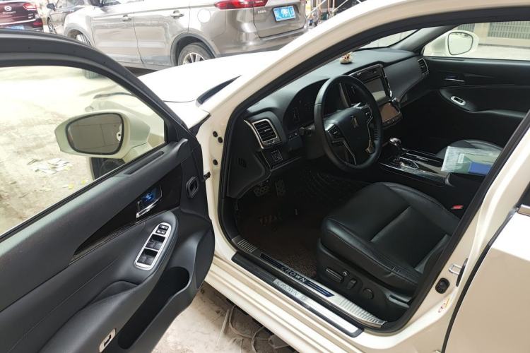 Used Toyota Crown 2015 2.5L Smart Edition Driver Seat