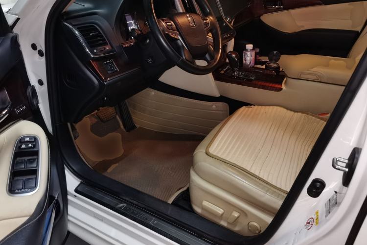 Used Toyota Crown 2015 2.5L Luxury Edition Driver Seat