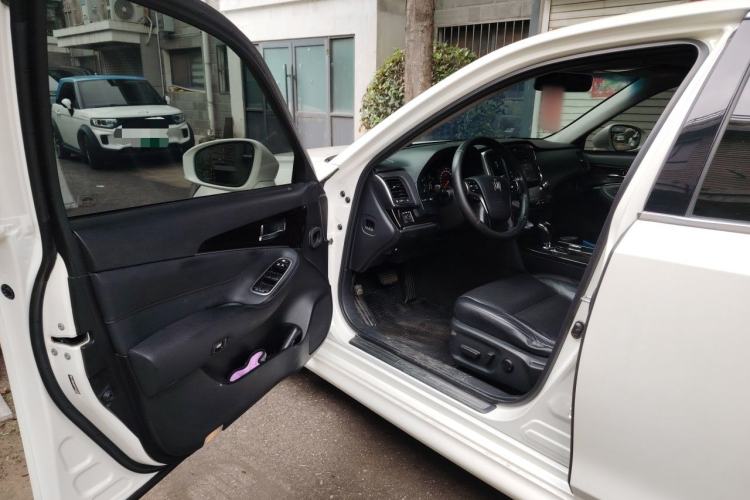 Used Toyota Crown 2015 2.0T Fashion Edition Driver Seat