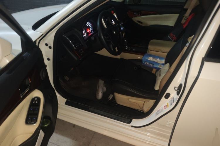 Used Toyota Crown 2015 2.0T Pioneer Edition Driver Seat