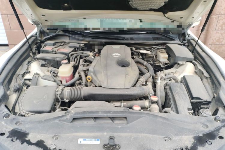Used Toyota Crown 2015 2.0T Fashion Edition Engine Bay