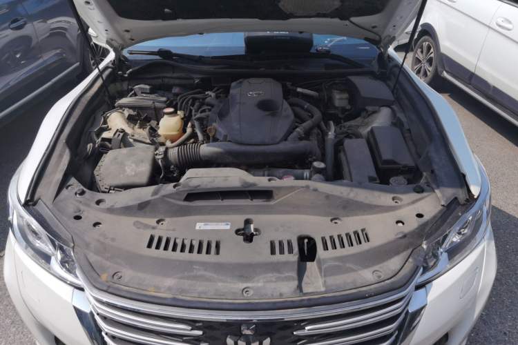 Used Toyota Crown 2015 2.0T Fashion Edition Engine Bay