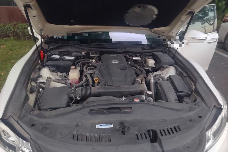 Used Toyota Crown 2015 2.0T Fashion Edition Engine Bay