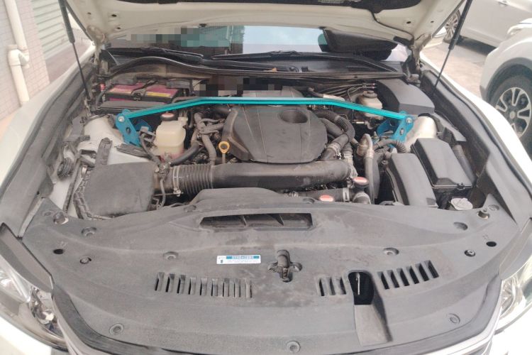 Used Toyota Crown 2015 2.0T Elite Edition Engine Bay
