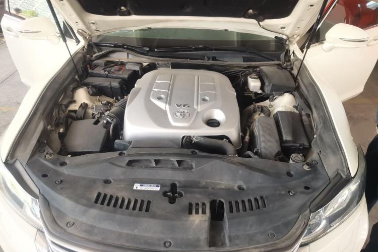 Used Toyota Crown 2015 2.5L Smart Edition Engine Bay