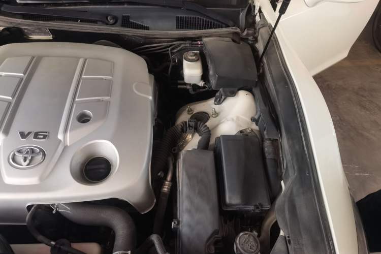 Used Toyota Crown 2015 2.5L Smart Edition Engine Bay Left