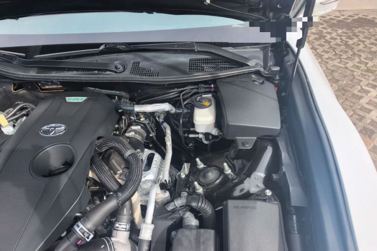 Used Toyota Crown 2015 2.0T Fashion Edition Engine Bay Left