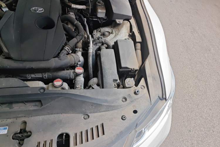 Used Toyota Crown 2015 2.0T Fashion Edition Engine Bay Left