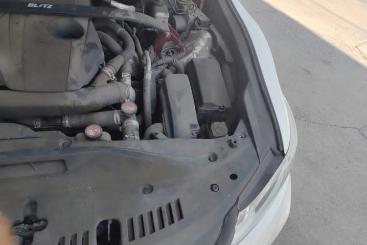 Used Toyota Crown 2015 2.0T Fashion Edition Engine Bay Left