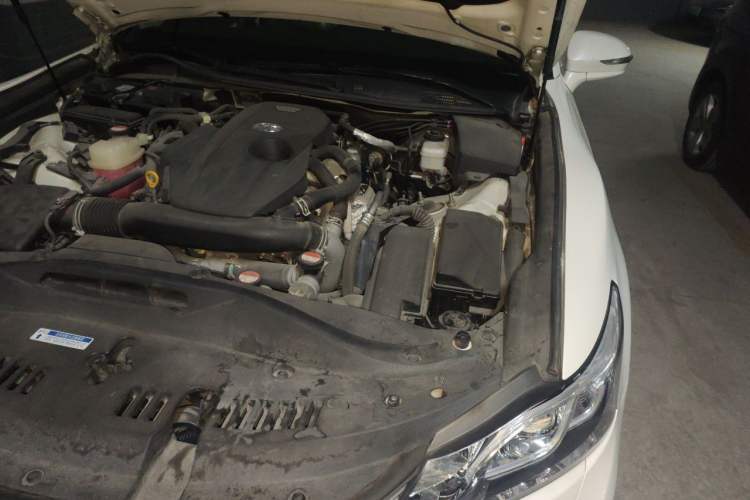 Used Toyota Crown 2015 2.0T Pioneer Edition Engine Bay Left