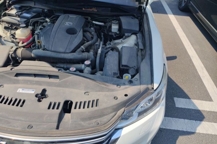 Used Toyota Crown 2015 2.0T Fashion Edition Engine Bay Left