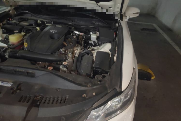 Used Toyota Crown 2015 2.0T Fashion Edition Engine Bay Left