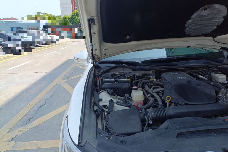 Used Toyota Crown 2015 2.0T Fashion Edition Engine Bay Right